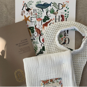 CONSEILS - Pourquoi offrir un coffret de naissance ?